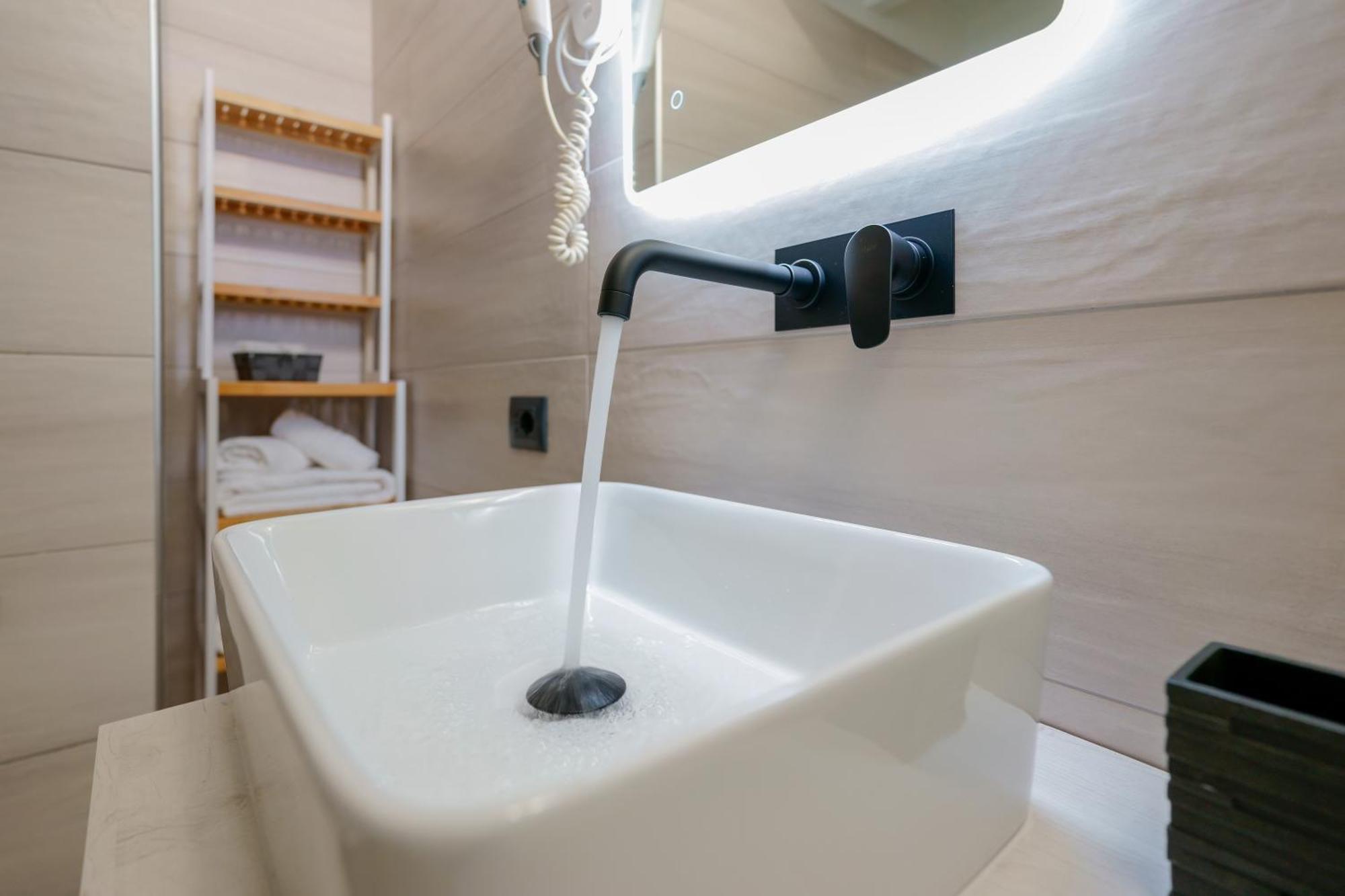 Unplug Bed and Breakfast Quartu SantʼElena Buitenkant foto